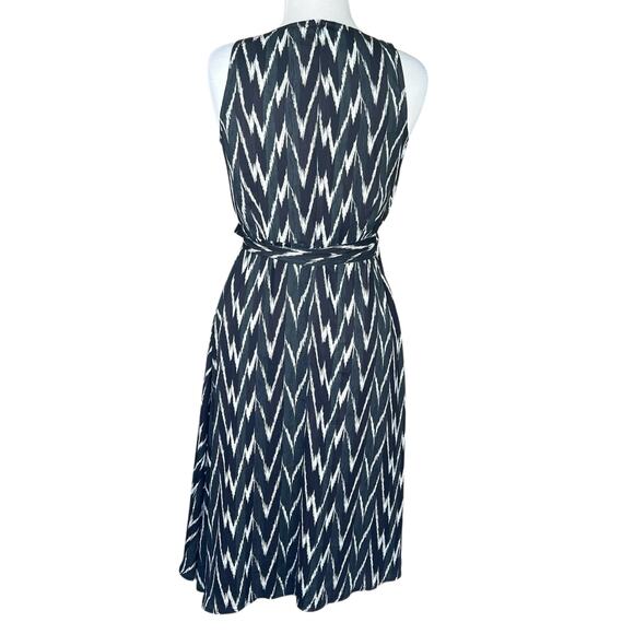 Ann Taylor Black, Green & White Chevron Print Belted Wrap Midi Dress Size 4 NWT - Picture 6 of 13